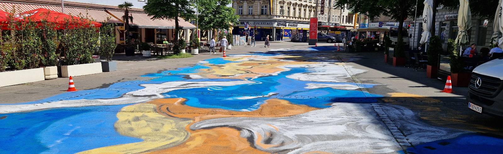 Bezirksflash: Siebenbrunnenplatz wird bunt