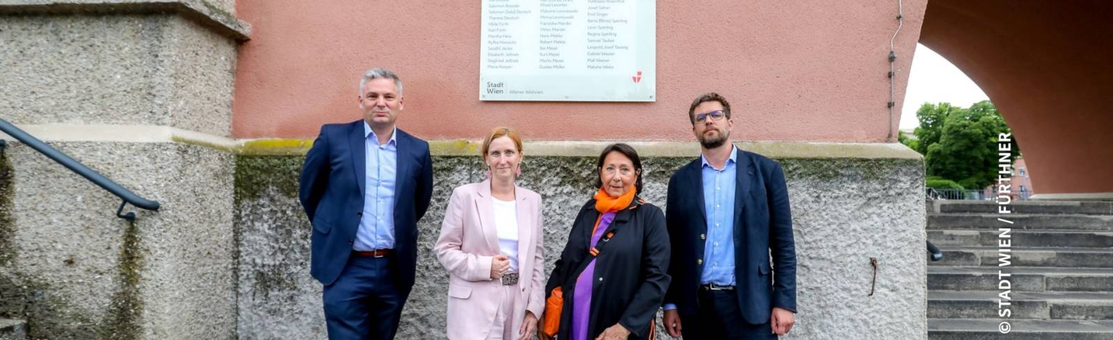 Bezirksflash: Gedenken im Karl-Marx-Hof