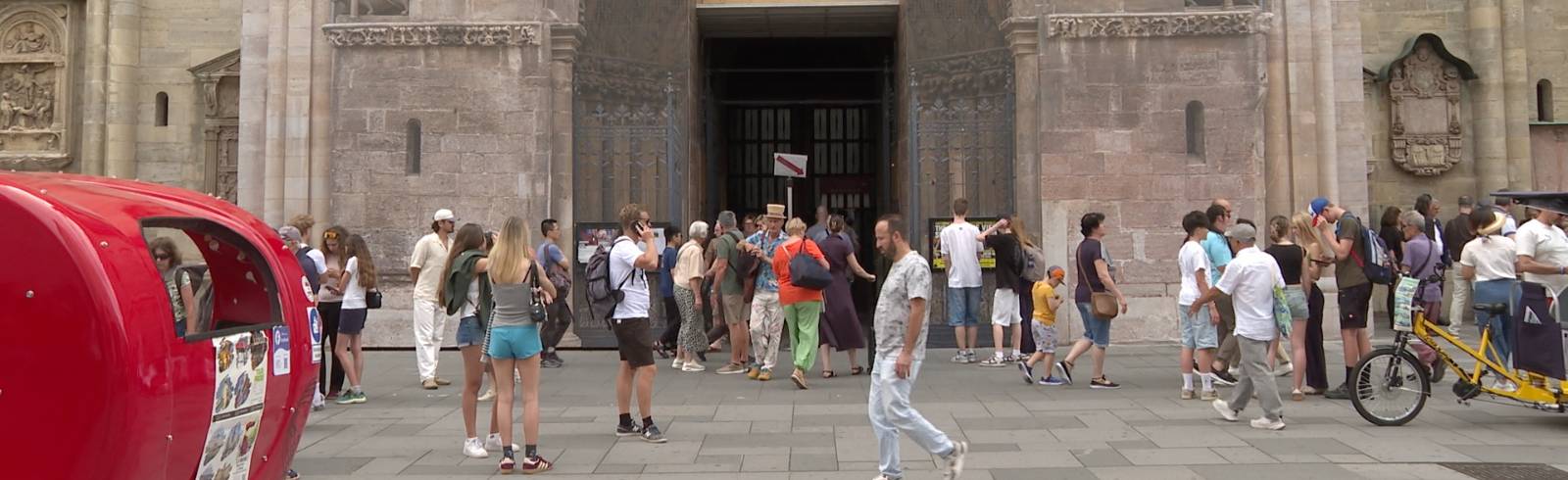 Stephansdom bekommt "neues" Riesentor
