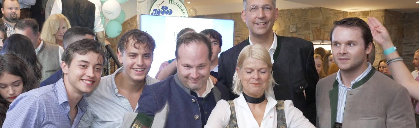 Neustifter Kirtag: Tradition, Tracht und Wein trotz Regen