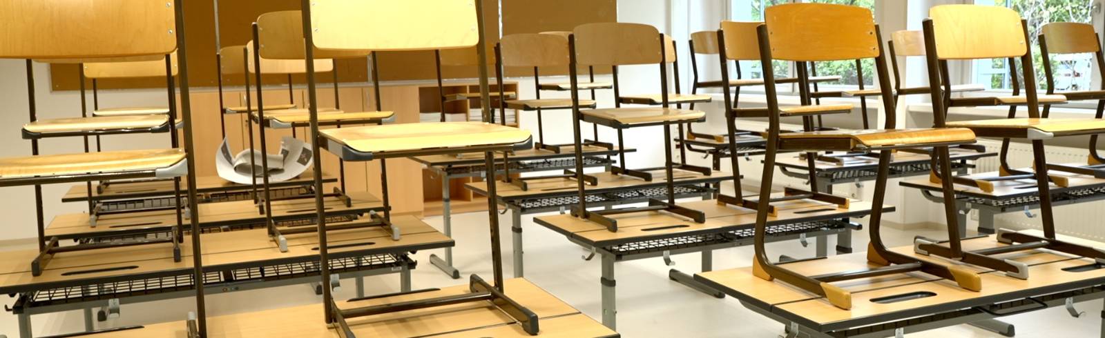 Schulbeginn: Schulwart*Innen sorgen für einen reibungslosen Start