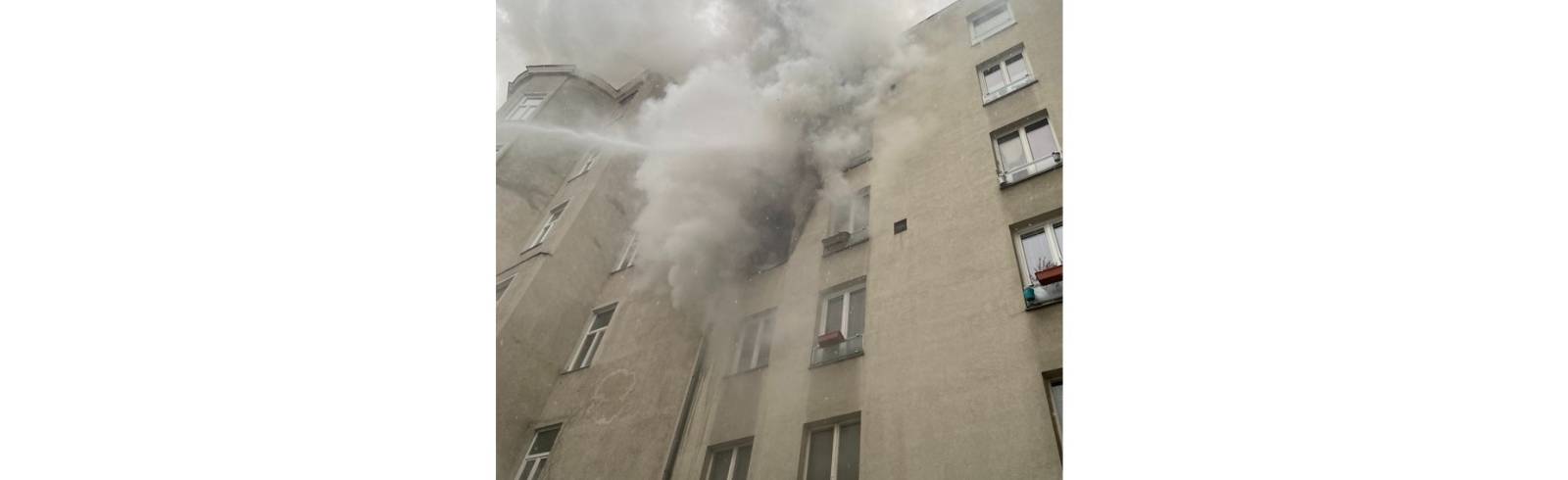 Wohnung stand in Vollbrand