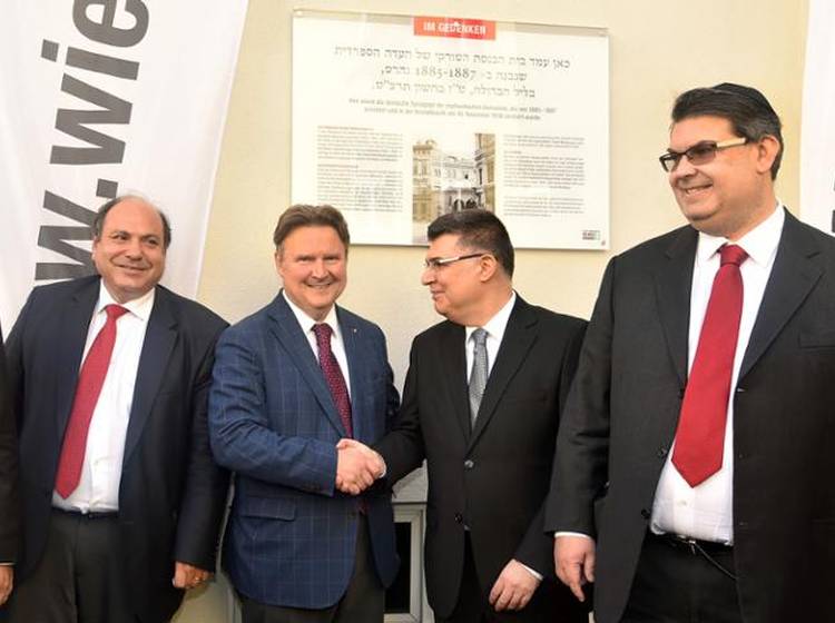 Gedenktafel für türkische Synagoge enthüllt