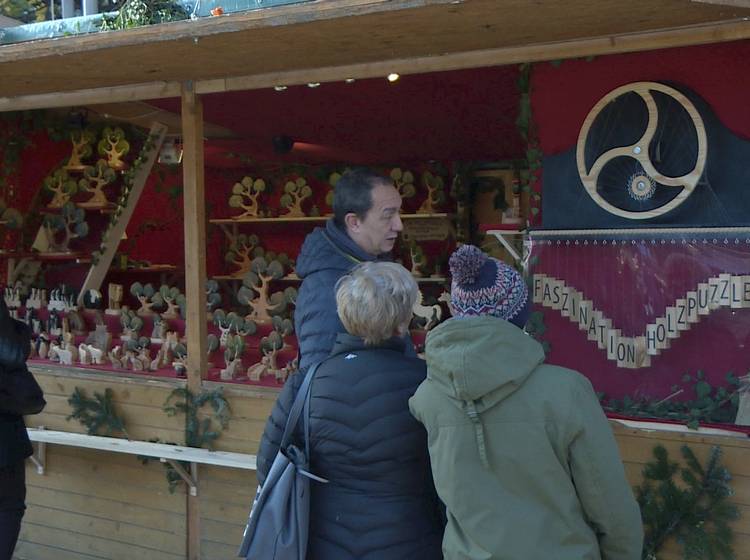Adventmarkt am Karlsplatz in den Startlöchern