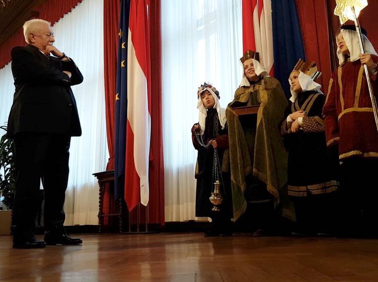 Sternsinger besuchen Häupl