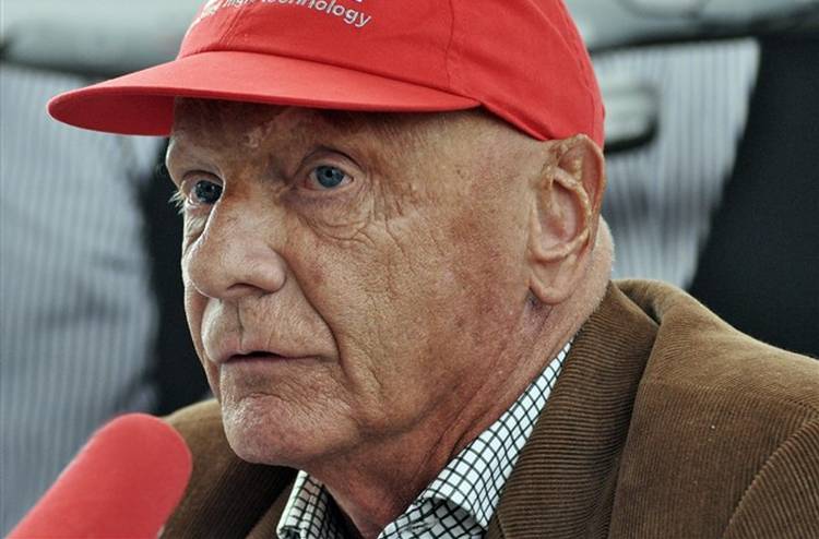 Niki Lauda unterzog sich Lungentransplantation