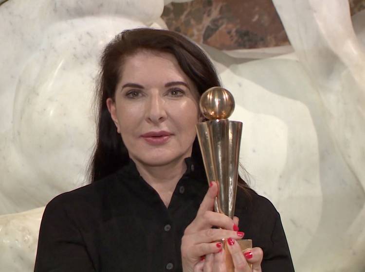 Marina Abramovic mit Globart Award ausgezeichnet