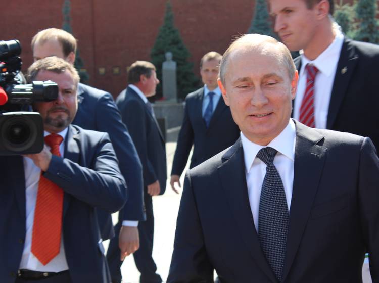 Putin-Besuch: Kritik von NEOS und Menschenrechtsorganisationen