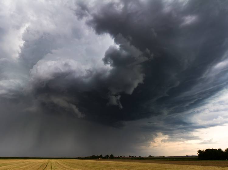 Unwetterfront bringt Sturm und Regen