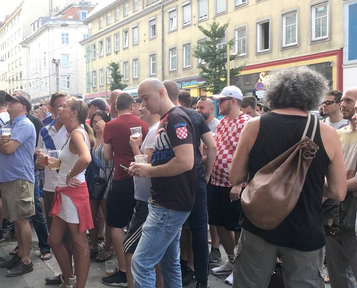 Fans feiern, als wäre Kroatien Weltmeister