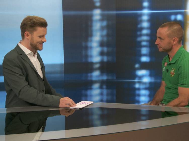 "Fußballgott" Steffen Hofmann im Interview