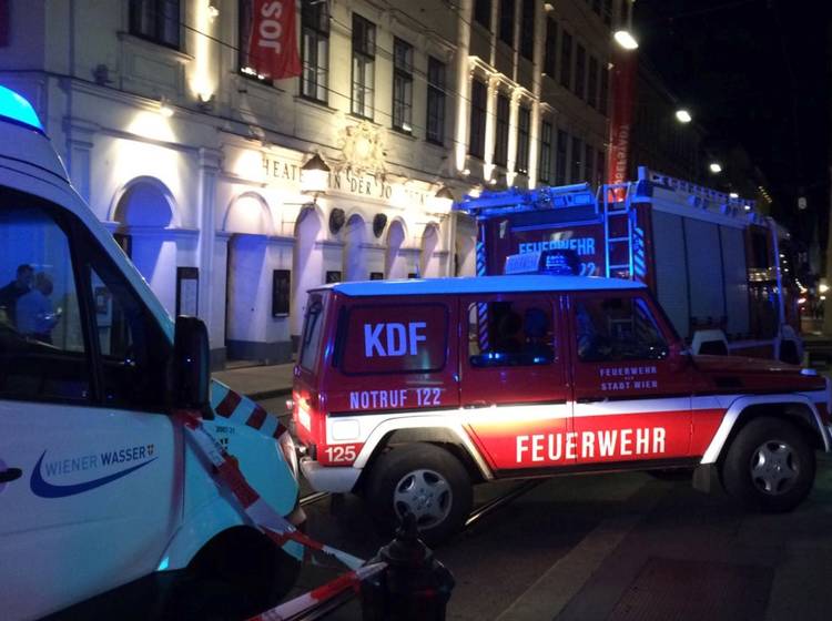 Wasserrohrbruch: Linie 2 muss Fahrbetrieb in der Josefstadt einstellen