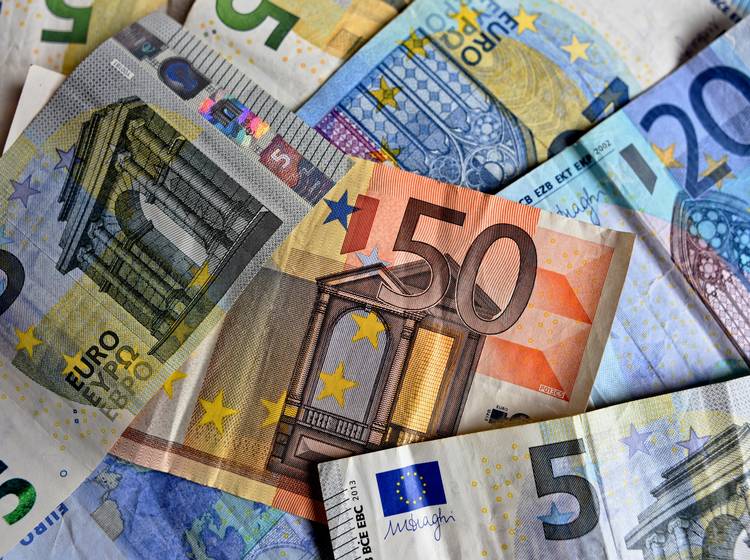 Österreicher innig mit ihrem Bargeld verbunden