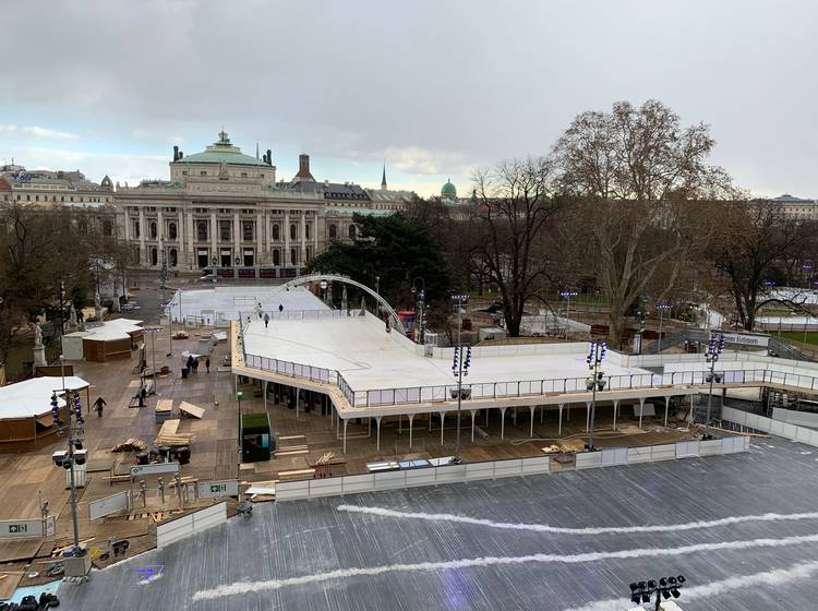 Countdown zum zweistöckigen Eistraum