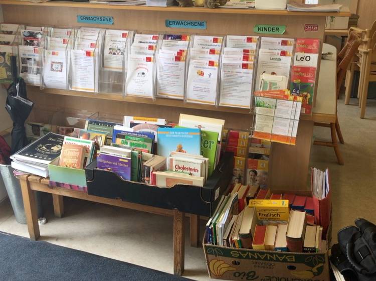 W24-Bezirksflash: Bücherflohmarkt