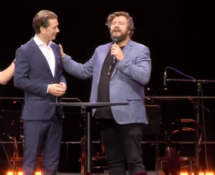 Massive Kritik an Gebet für Kurz