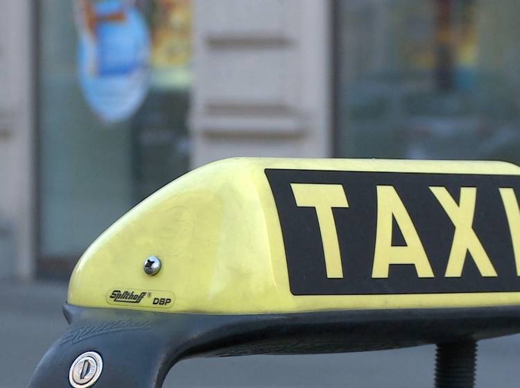 W24-Bezirksflash: Taxler fiel in Ohnmacht