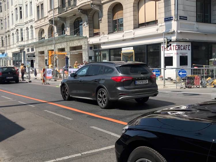 Bezirksflash: Staugefahr in der Linken Wienzeile