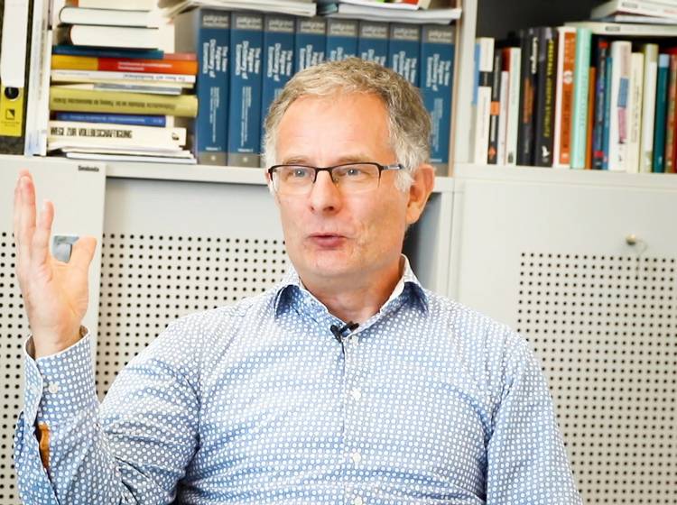 AK-Wien Chefökonom analysiert Regierungprogramm