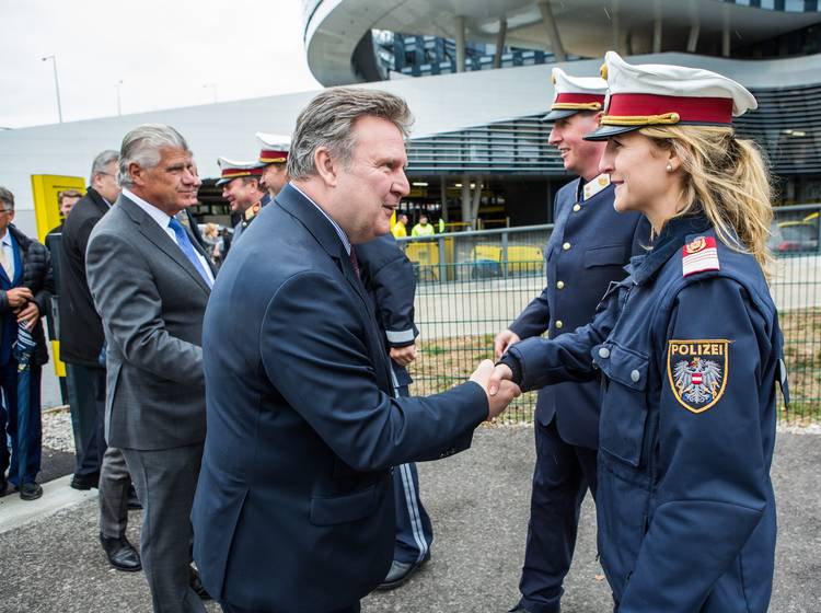 Ludwig fordert 1.200 PolizistInnen mehr für Wien
