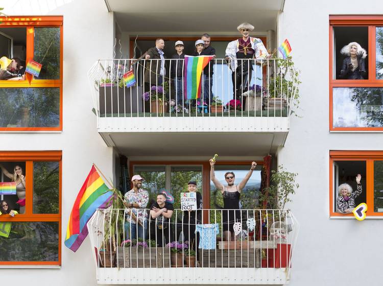 Regenbogenmonat: Schwingt die Fahnen!