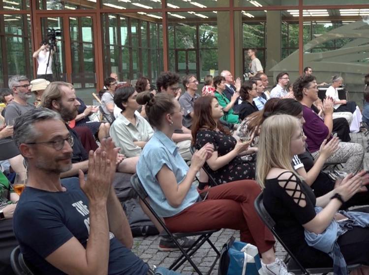 Belvedere 21: Raus mit der Kunst!