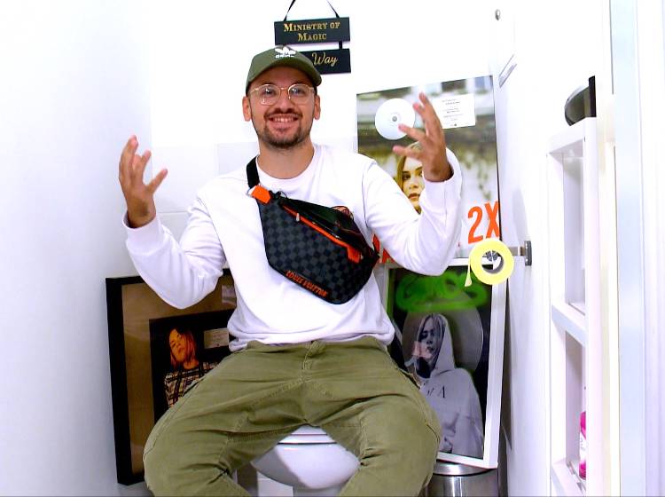 Slomo: Gold und Platin am Klo