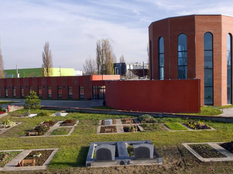 Bezirksflash: Friedhofs-Revolte gegen Attentäter