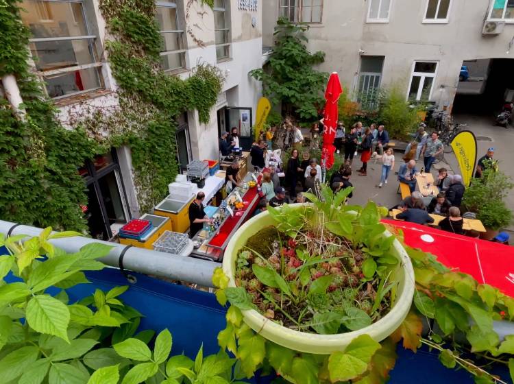 Schraubenfabrik feiert Jubiläum