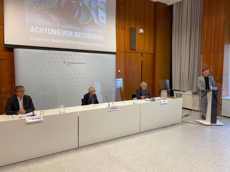 Polizei warnt vor „falschen Polizisten“