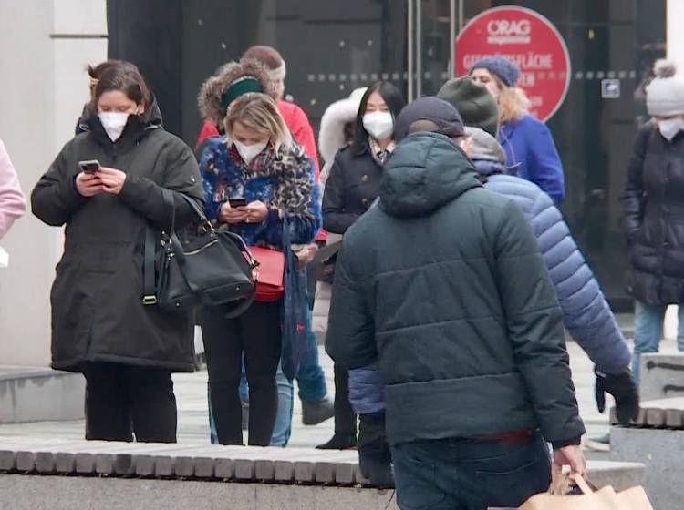 Wiener Covid-Ampel wieder rot - FFP2 vorerst nicht im Freien.
