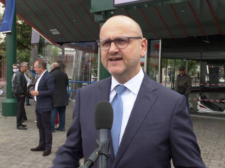 Tourismusdirektor drängt auf "Grünen Pass"