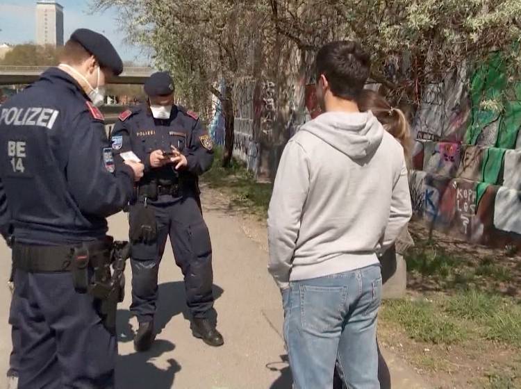 FFP2-Maskenpflicht im Freien und verschärfte Maßnahmen