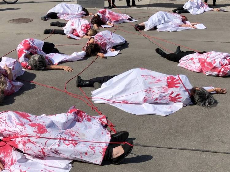 "Weg mit dem Patriachat": Protest gegen Femizide