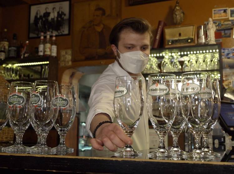 Gastro bereitet sich auf Öffnung vor