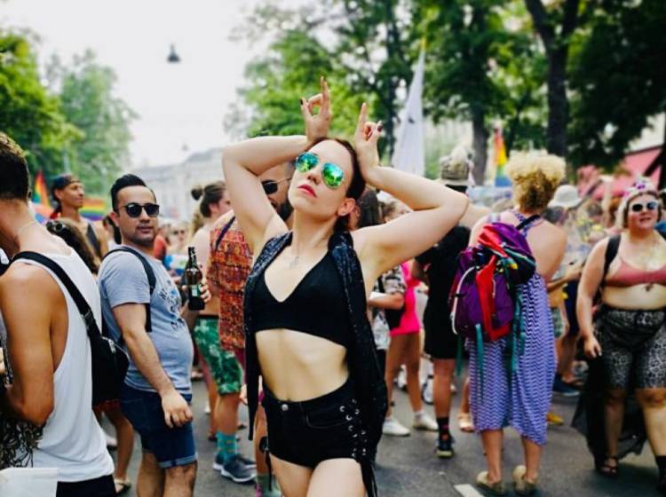 Superheißes Comeback für Regenbogenparade