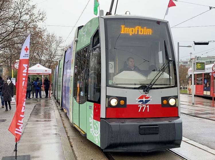 Impf-Bim wieder in der Stadt unterwegs