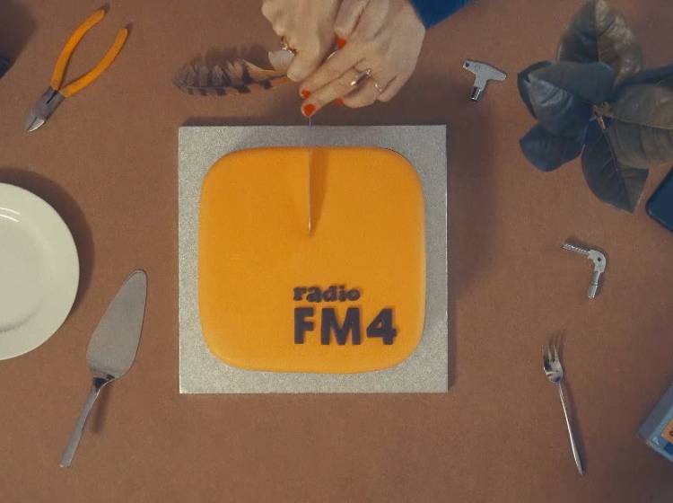 FM4 feiert online