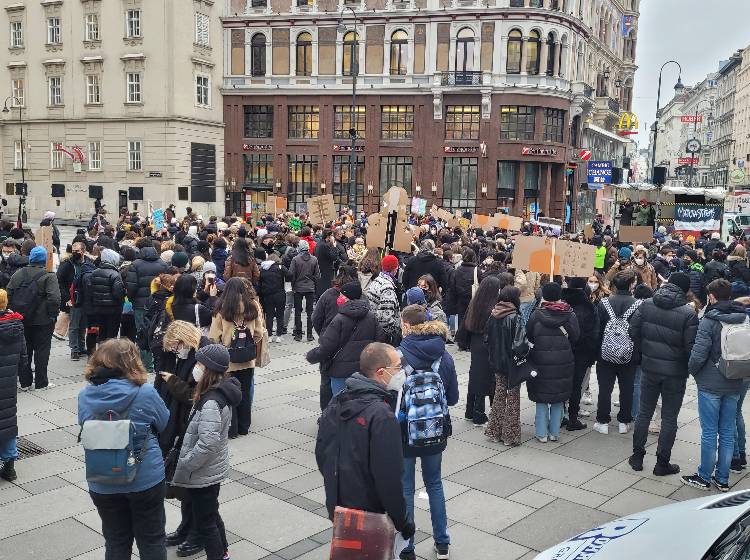 Maturastreik: SchülerInnen gehen auf die Straße