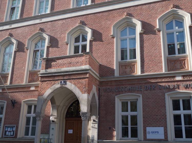 Start für Impfaktion an Volksschulen