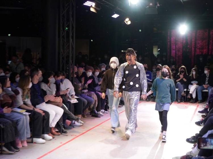 Kreative Fashion von jungen Nachwuchstalenten