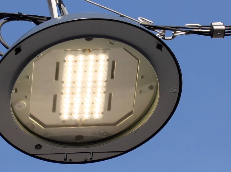 Beleuchtung: Umstellung auf LED im Zeitplan