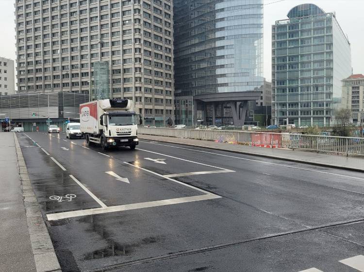 Bezirksflash: Salztorbrücke bleibt wie sie war