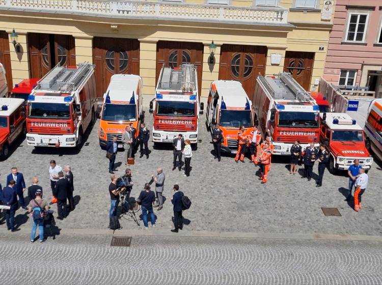 Ukraine: 16 Einsatzfahrzeuge aus Wien