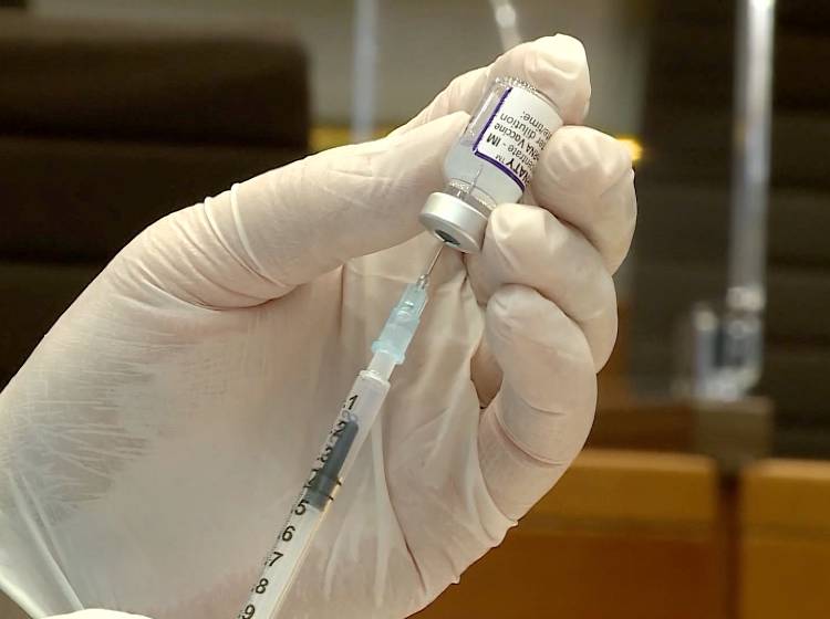 Corona: Übersterblichkeit hängt noch immer von Impfrate ab
