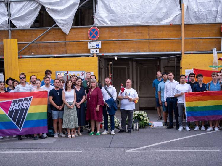 Bezirksflash: Mahnwache nach Anschlag in Oslo