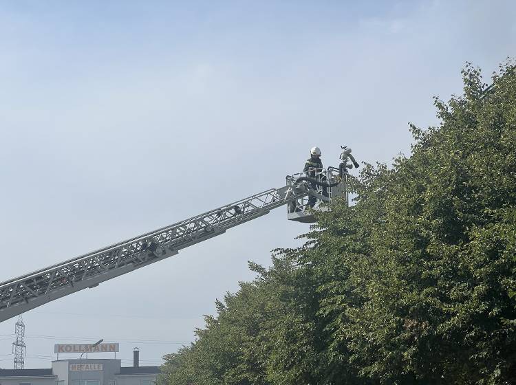 Bezirksflash: Feuerwehr in Alarmbereitschaft