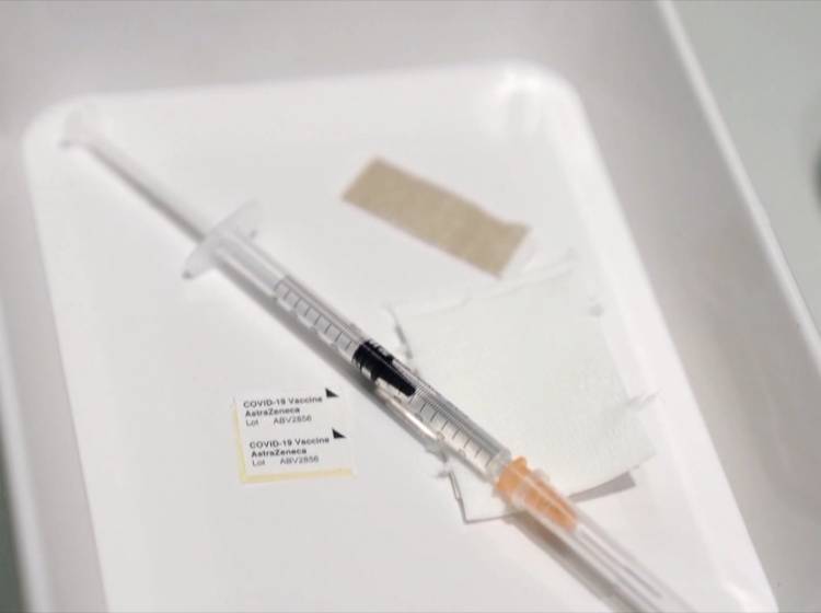 Corona: Angepasster Impfstoff ab Freitag