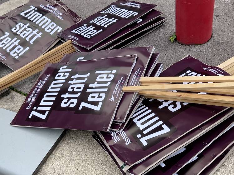 Bezirksflash: Zimmer statt Zelte-Demo