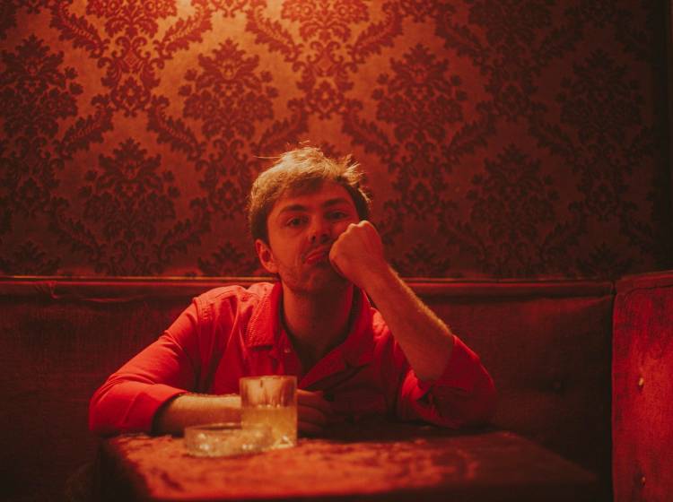 ARAI bastelt dramatische Popmusik